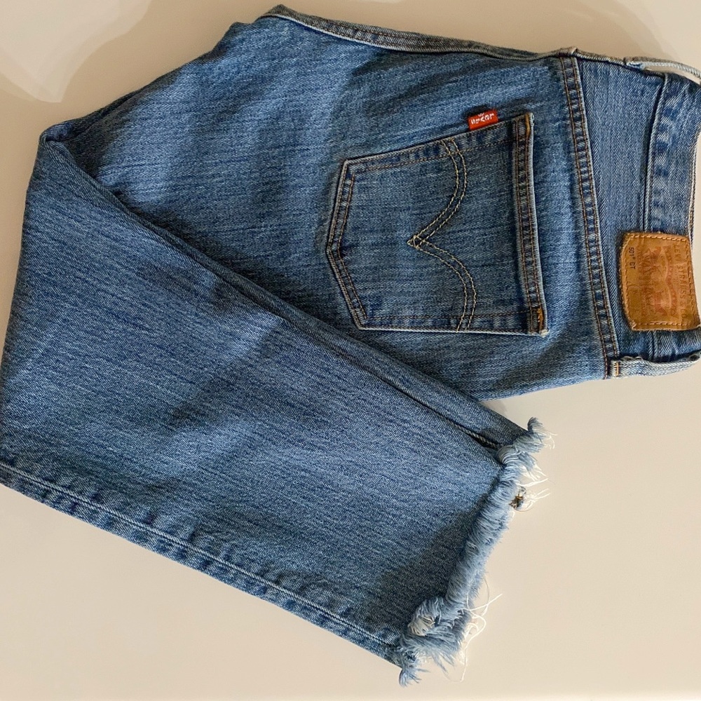 Levi’s 501 denim jeans size 28